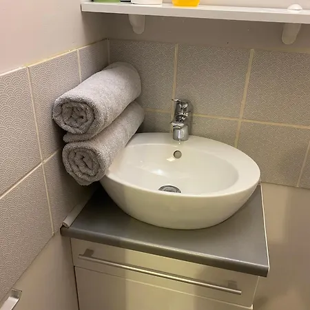 Apartment En Rez-de-chausse, De 21m 2 Beauvais