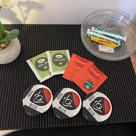 Apartment En Rez-de-chausse, De 21m 2 *