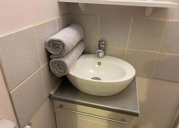 Apartament En Rez-de-chausse, De 21m 2 Beauvais